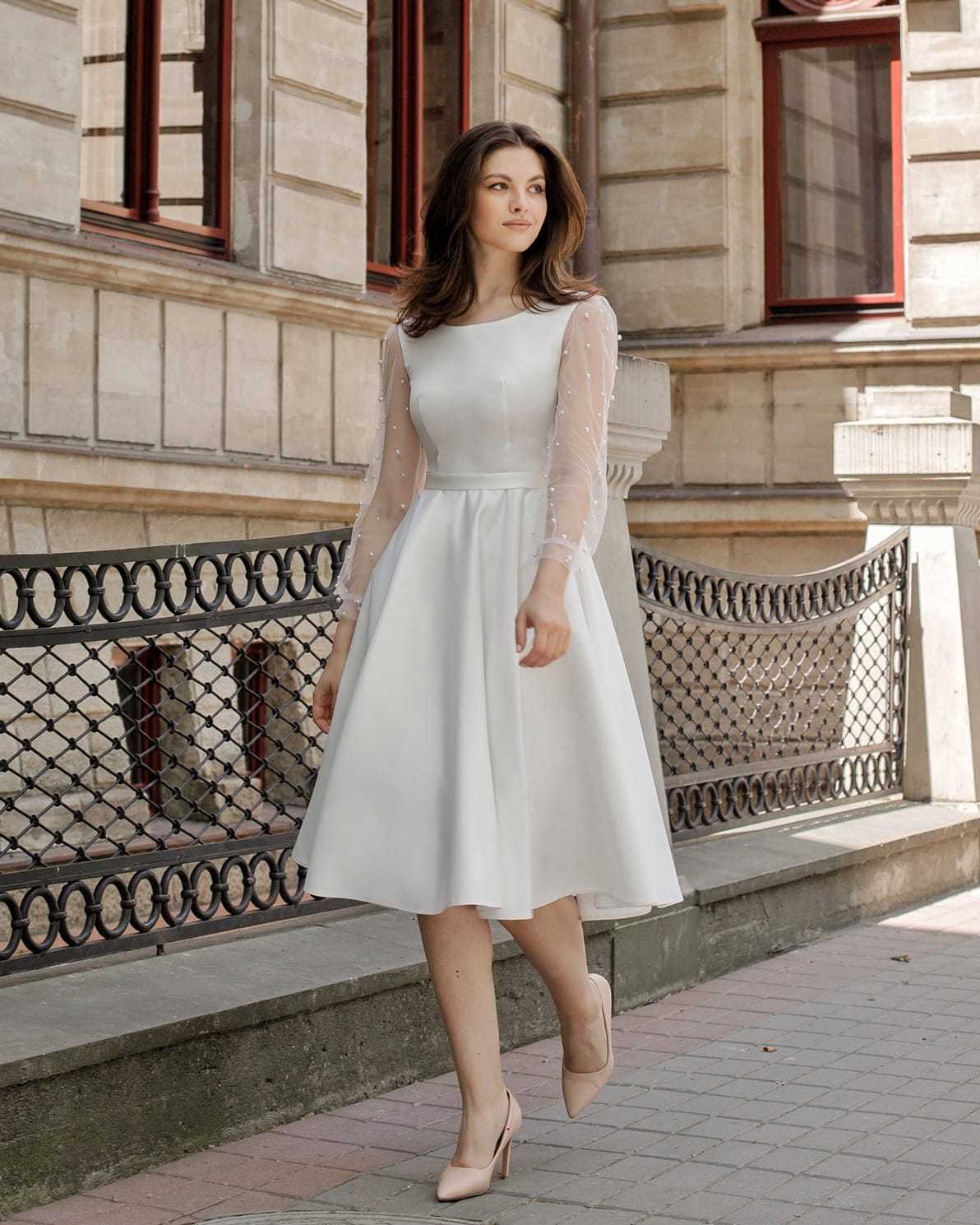 Rochie cununie civila midi pentru cununie cu mâneci din perle și croială A-line.